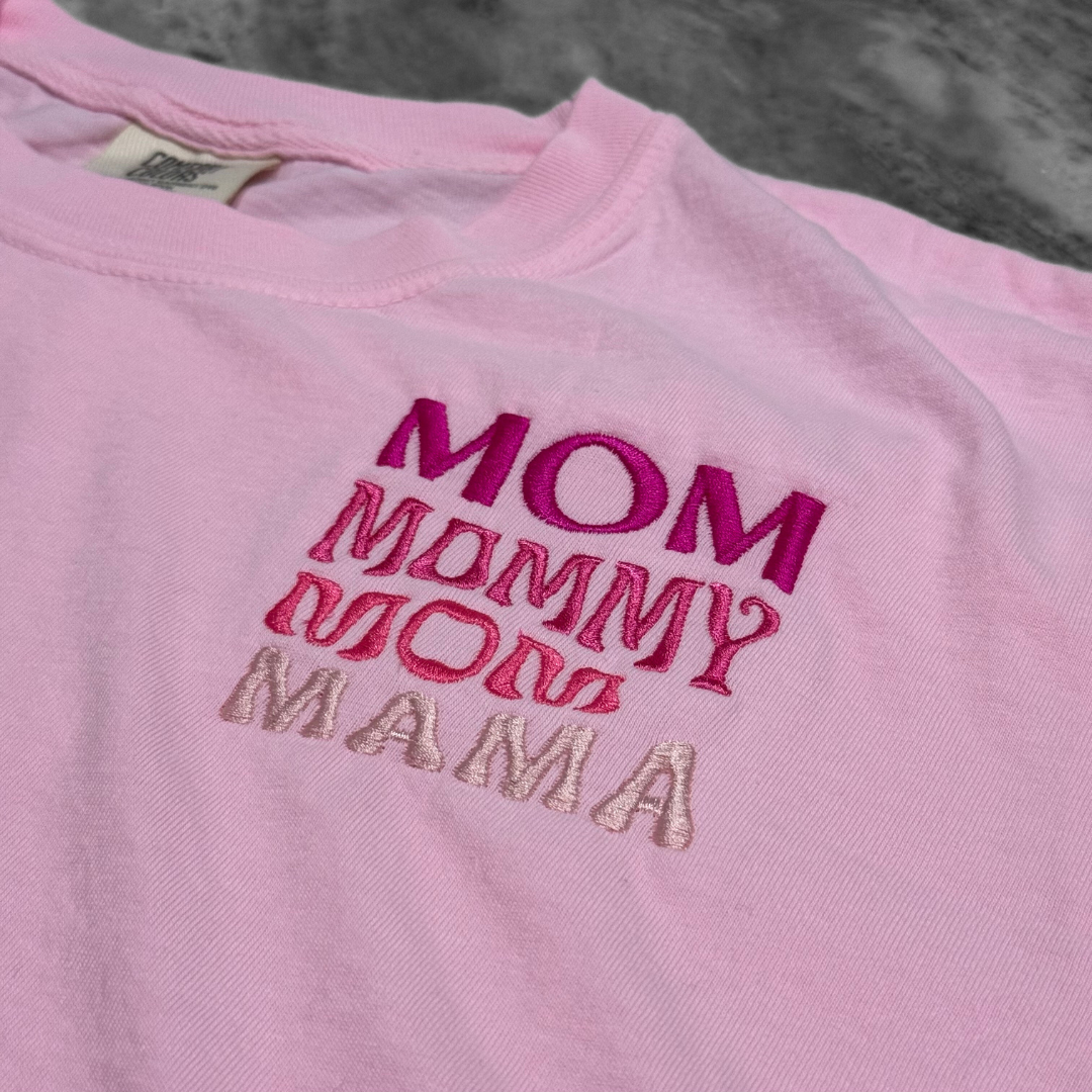 Mom Embroidered T-Shirt Baby Pink