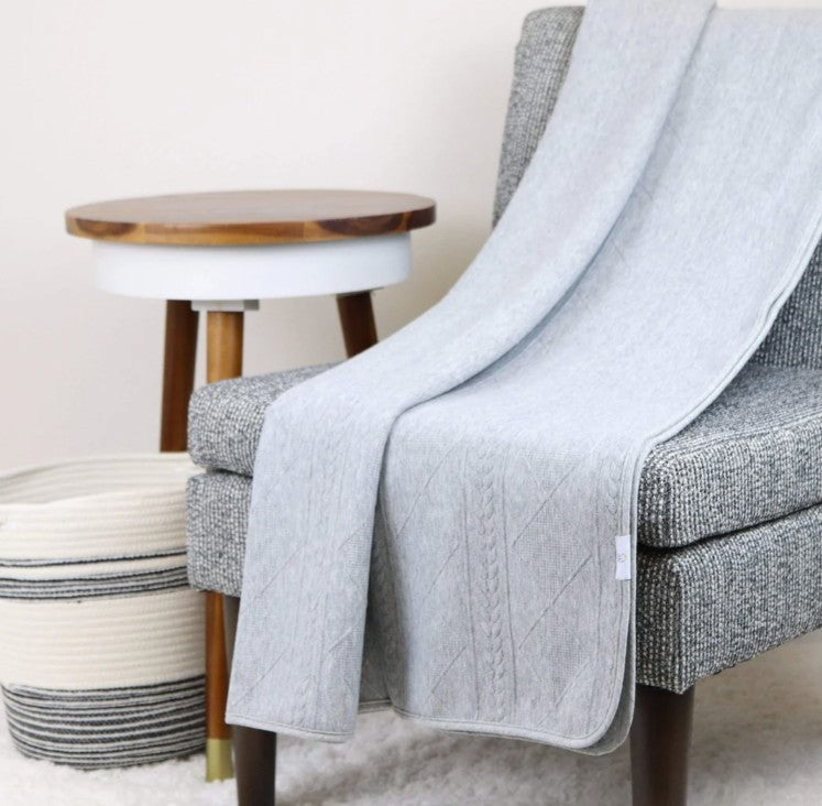 Goose Waddle Knit Throw